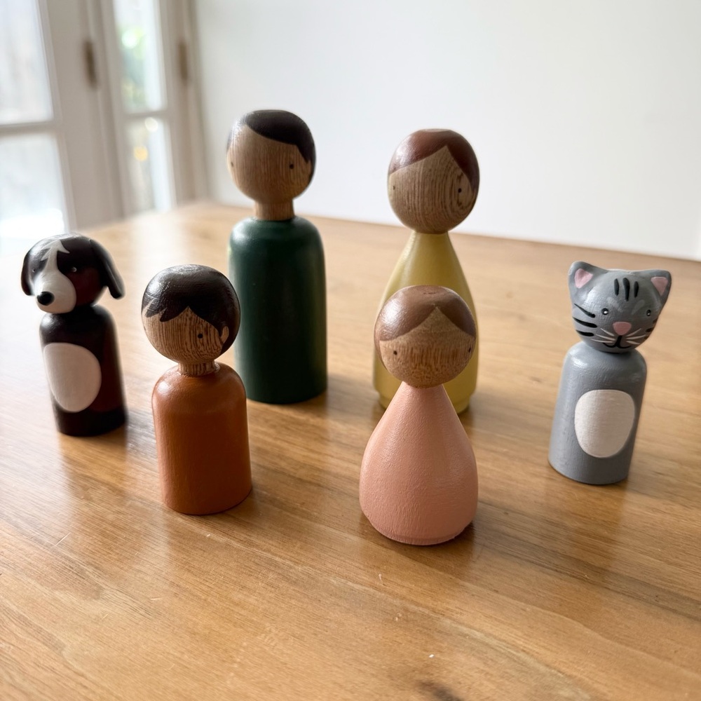 NWOT ETSY Wooden Peg Doll Set with Animal Figures